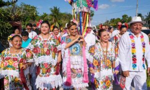 La fiesta en honor a la Santa Cruz de Sabán es Patrimonio Cultural Intangible del Estado de Quintana Roo